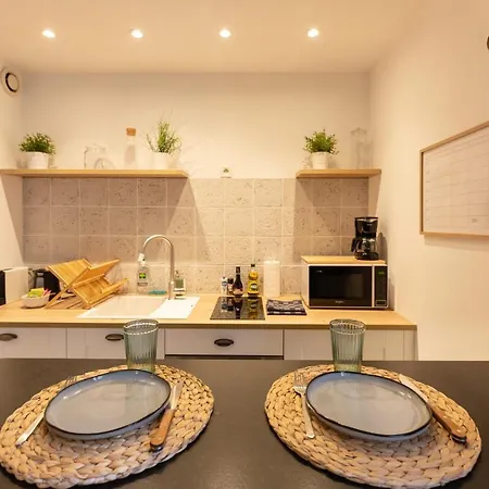 La Vague - Breath Of Freshness In Center Of - Free Parking 550m Apartment